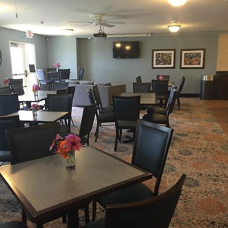 Grandstay Hotel & Suites Mount Horeb - Madison Exterior foto