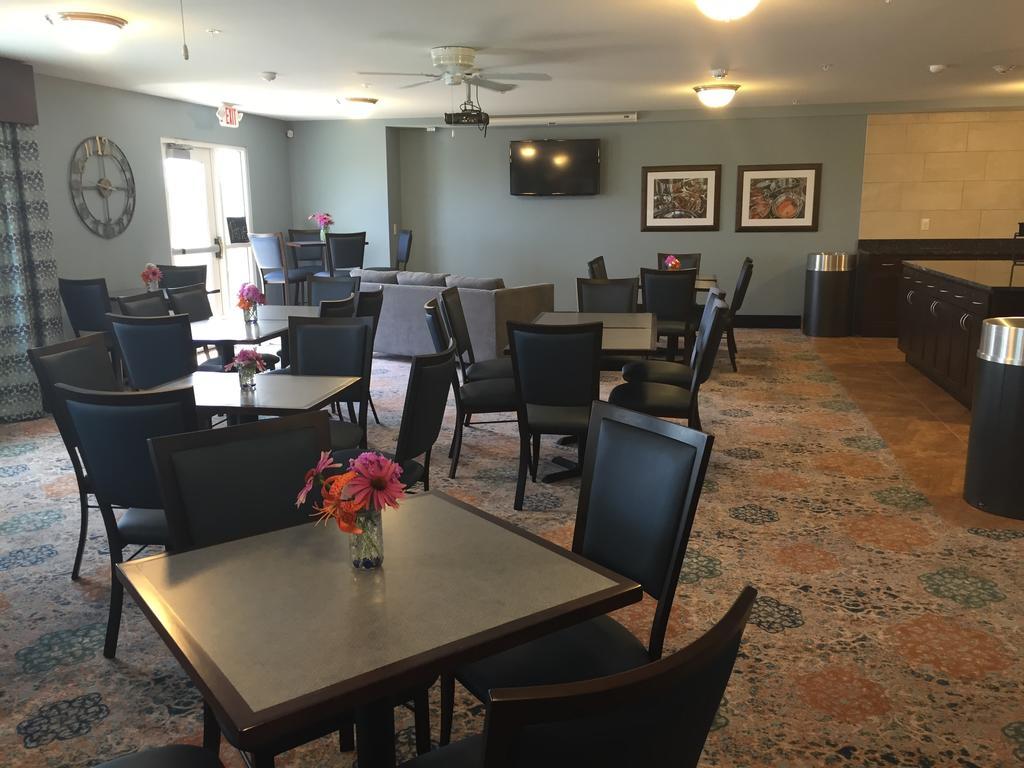 Grandstay Hotel & Suites Mount Horeb - Madison Exterior foto