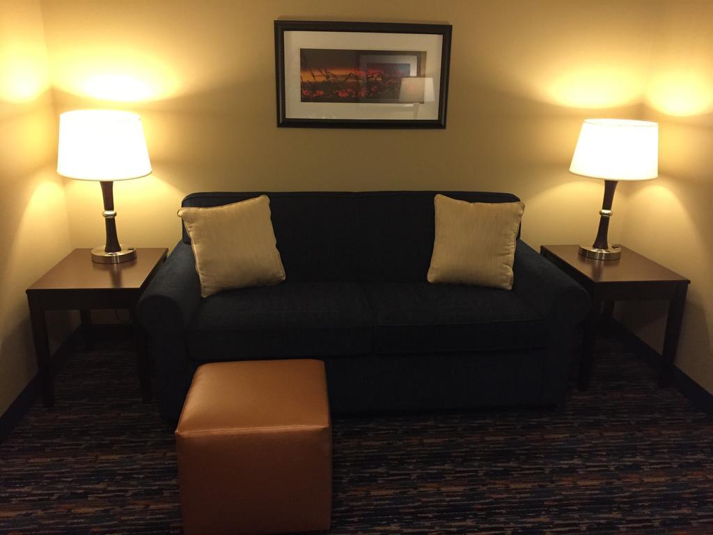 Grandstay Hotel & Suites Mount Horeb - Madison Quarto foto