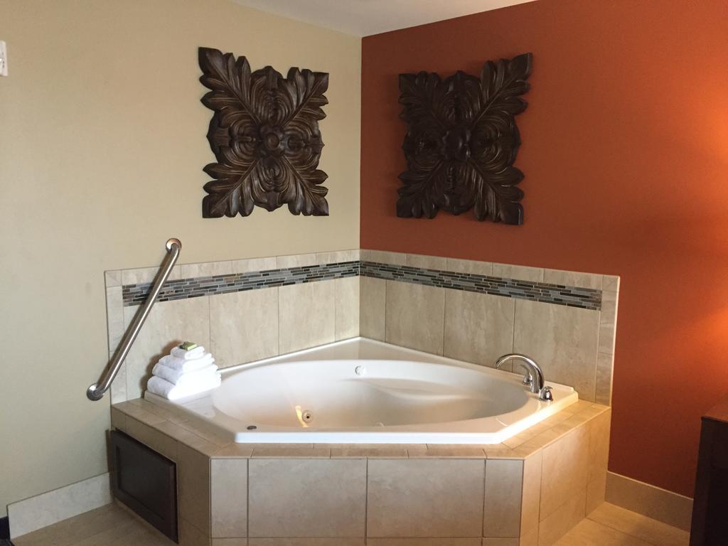 Grandstay Hotel & Suites Mount Horeb - Madison Quarto foto