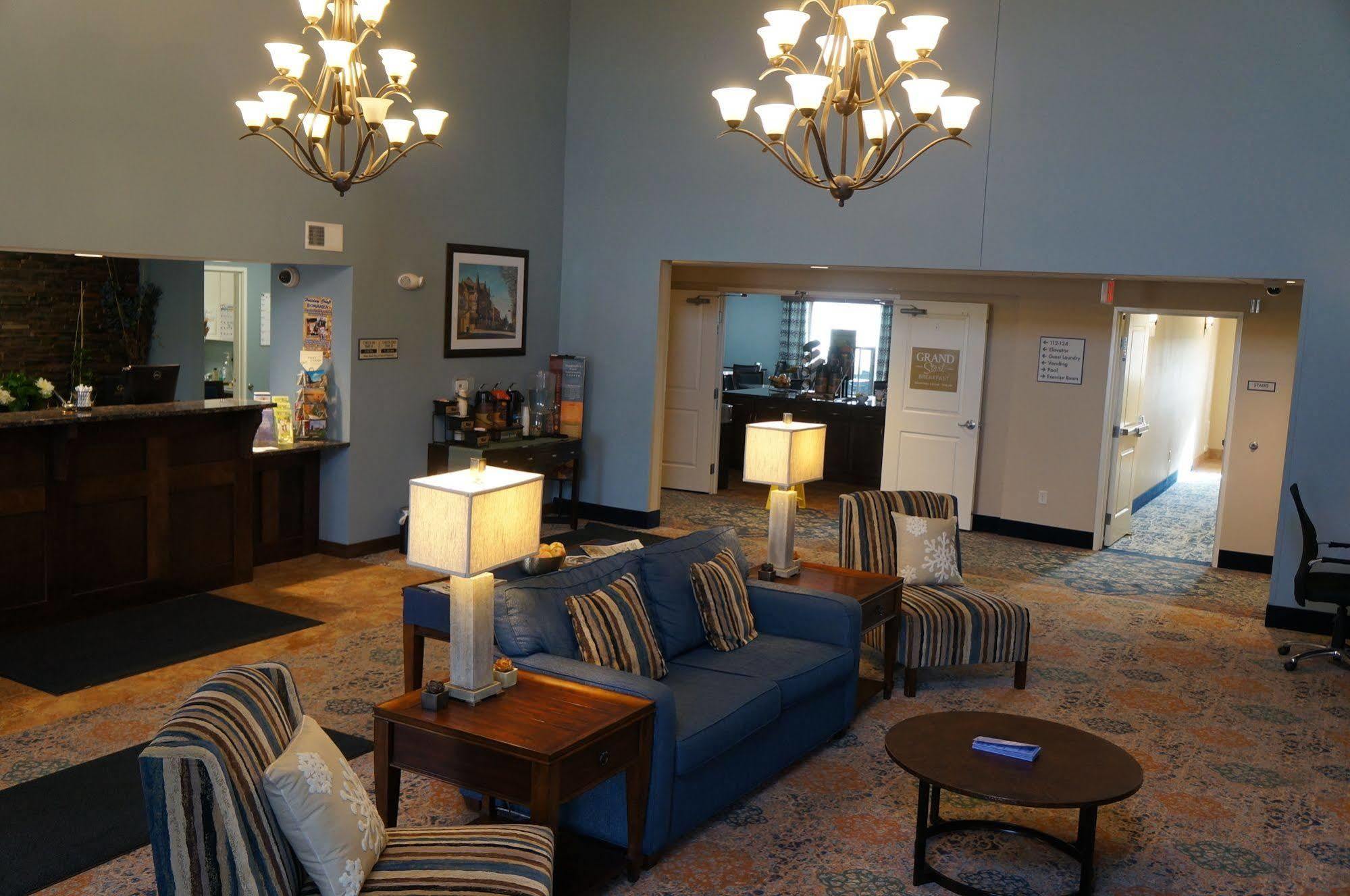 Grandstay Hotel & Suites Mount Horeb - Madison Exterior foto