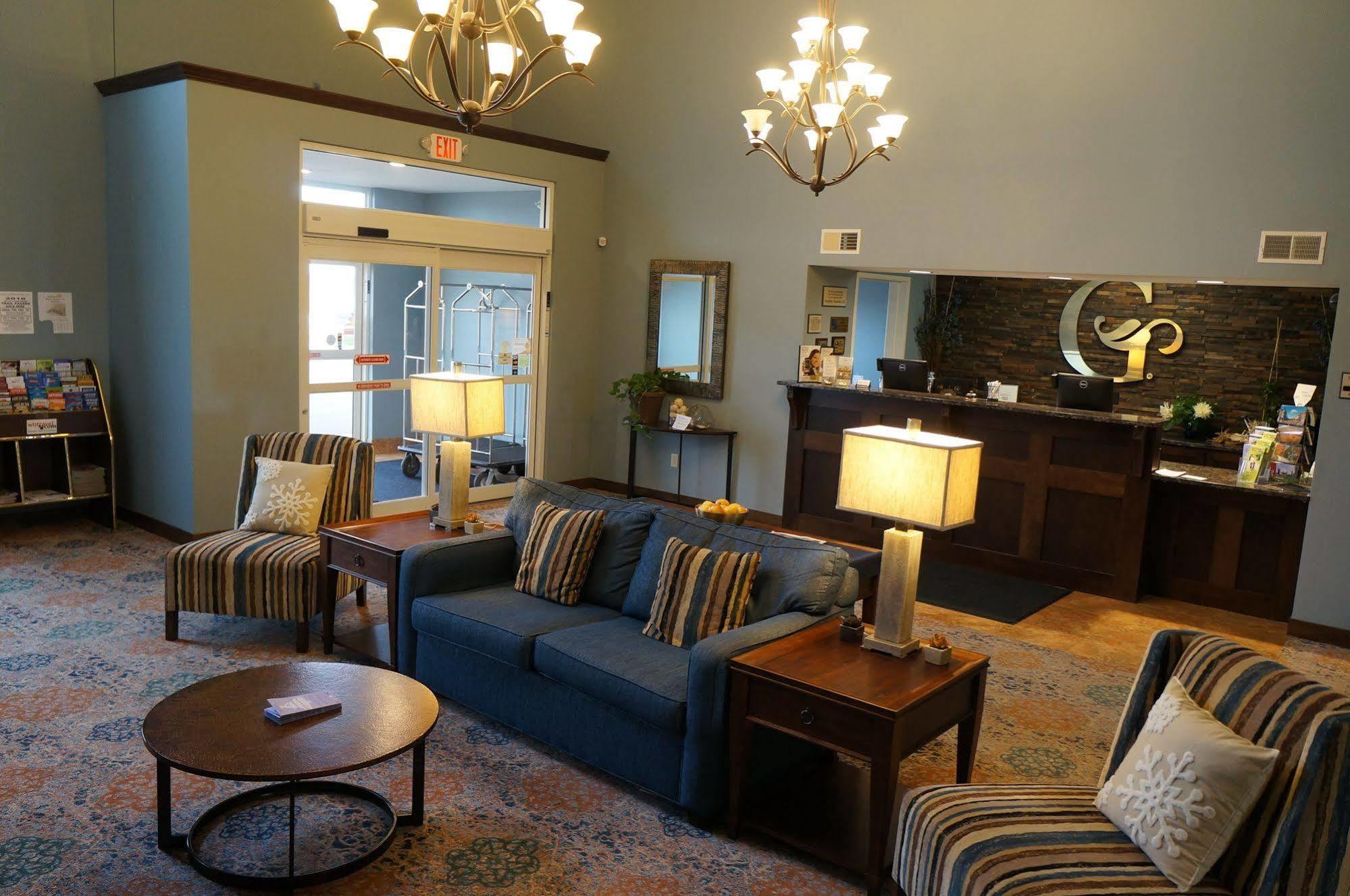 Grandstay Hotel & Suites Mount Horeb - Madison Exterior foto