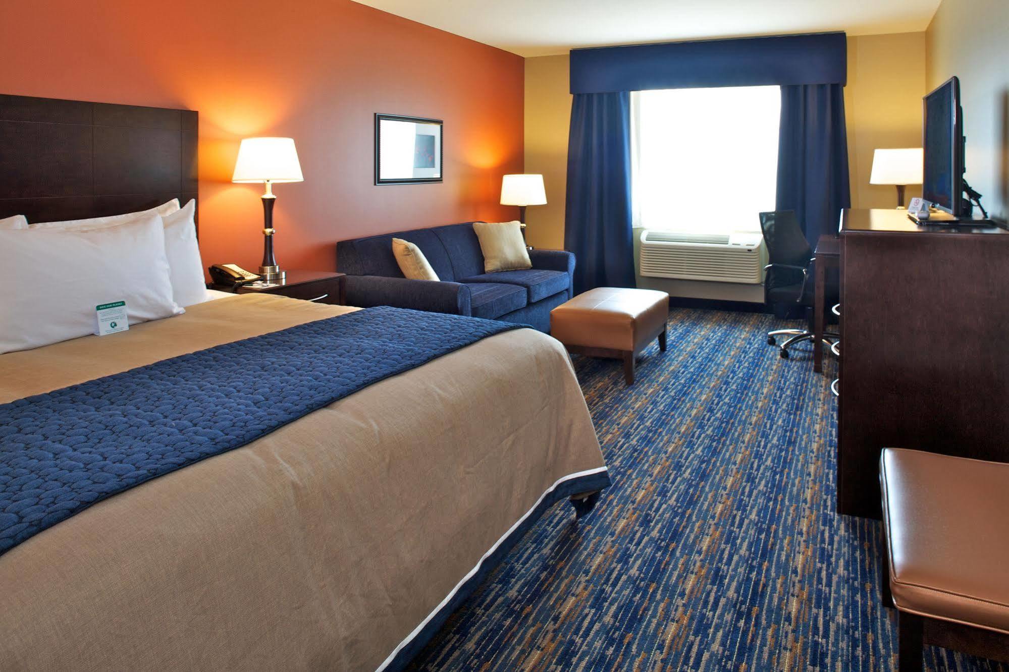 Grandstay Hotel & Suites Mount Horeb - Madison Exterior foto