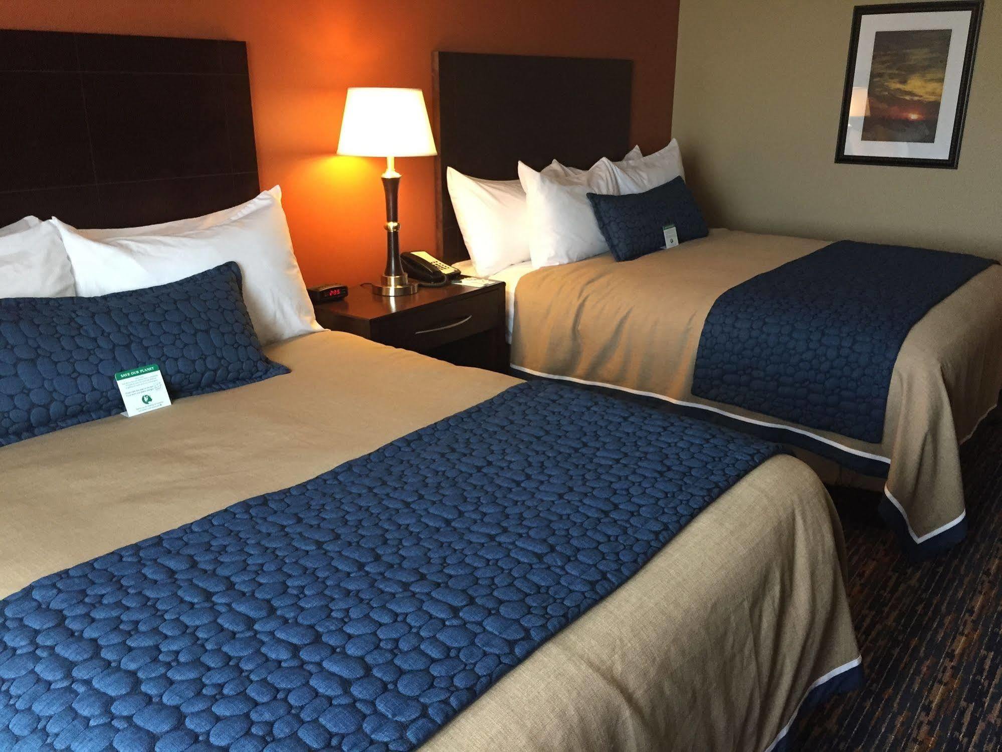 Grandstay Hotel & Suites Mount Horeb - Madison Exterior foto